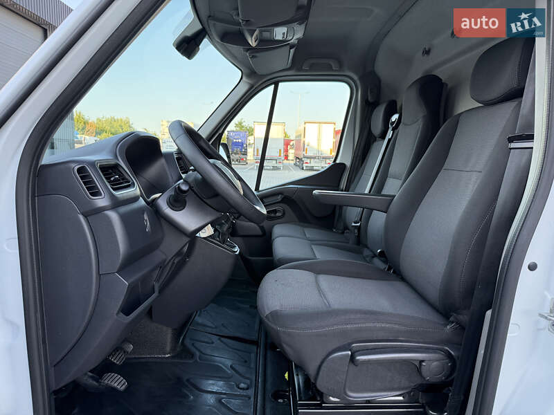 Грузовой фургон Renault Master 2021 в Дубно