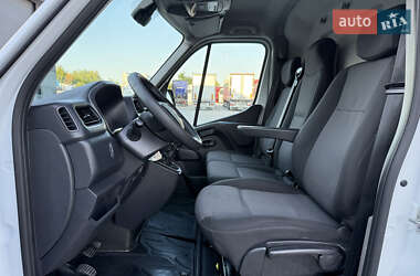 Грузовой фургон Renault Master 2021 в 