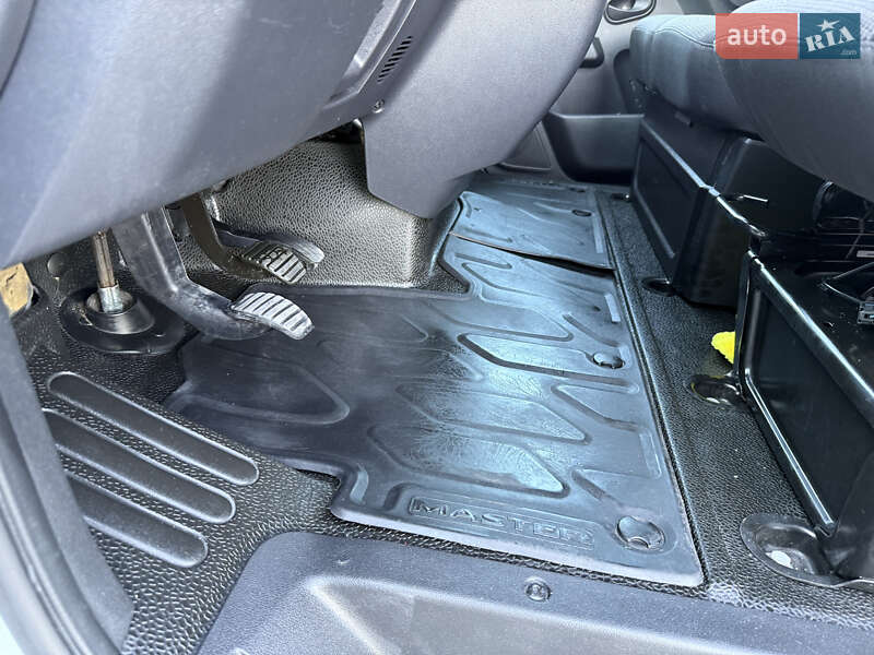 Грузовой фургон Renault Master 2021 в Дубно