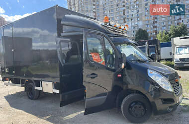 Грузопассажирский фургон Renault Master 2018 в 