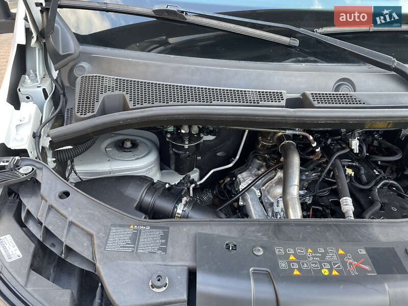 Грузовой фургон Renault Master 2022 в Дрогобыче