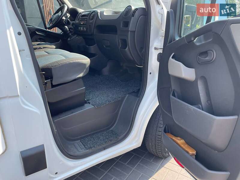 Другие грузовики Renault Master 2015 в Киеве