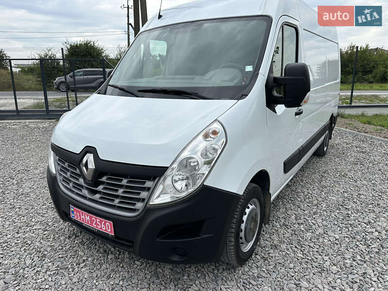 Грузовой фургон Renault Master 2016 в Радехове