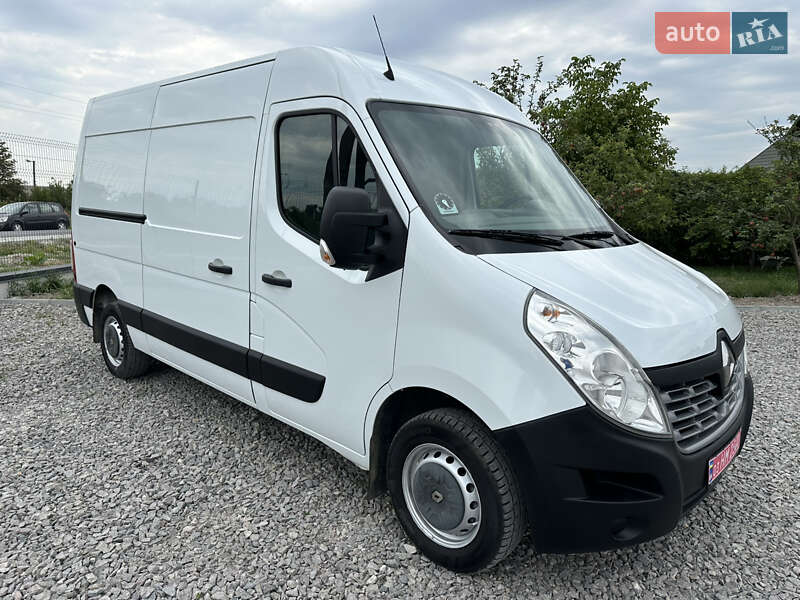 Грузовой фургон Renault Master 2016 в Радехове