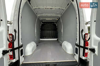 Грузовой фургон Renault Master 2016 в 