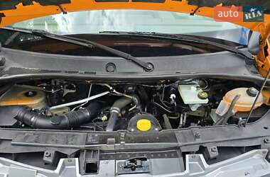 Грузовой фургон Renault Master 2018 в 