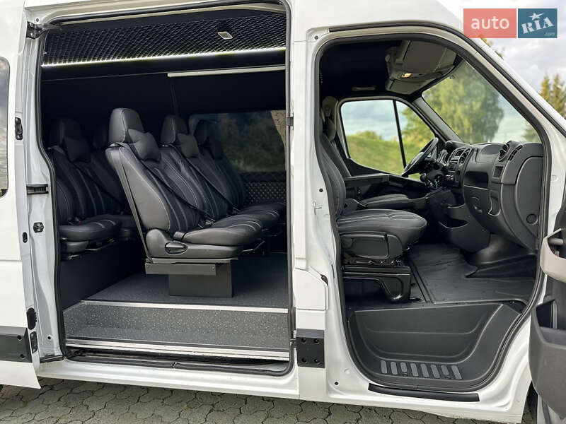 Микроавтобус Renault Master 2018 в 