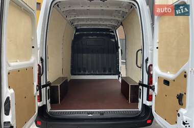 Грузовой фургон Renault Master 2020 в 