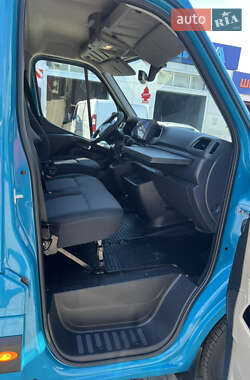Грузовой фургон Renault Master 2021 в 