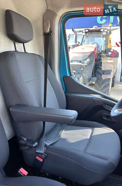 Грузовой фургон Renault Master 2021 в 