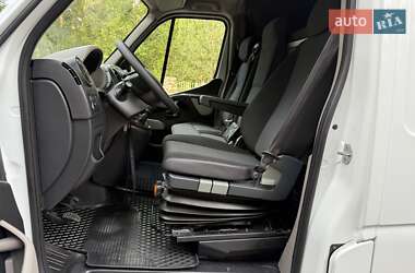 Грузовой фургон Renault Master 2016 в 