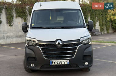 Грузовой фургон Renault Master 2021 в 