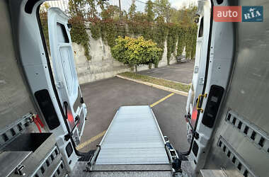 Грузовой фургон Renault Master 2021 в 