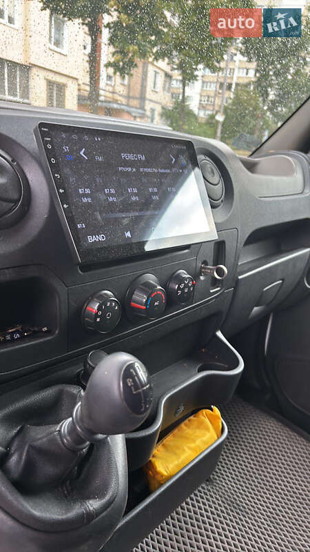 Вантажний фургон Renault Master 2014 в Києві