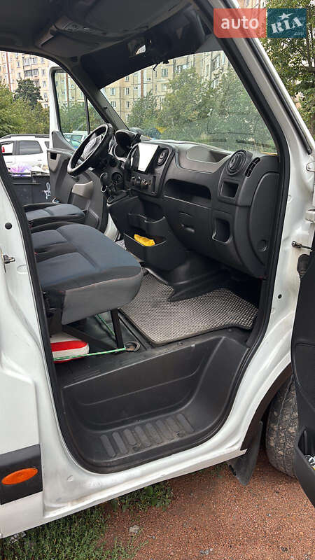 Вантажний фургон Renault Master 2014 в Києві