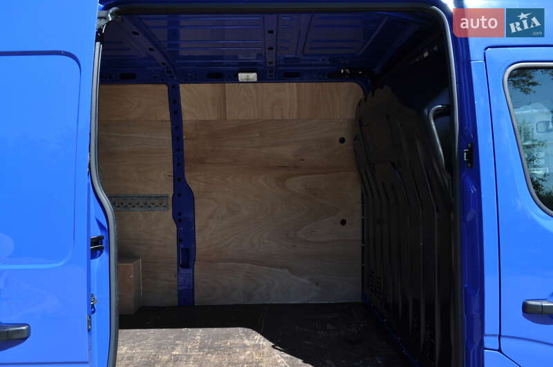 Грузовой фургон Renault Master 2021 в Киеве