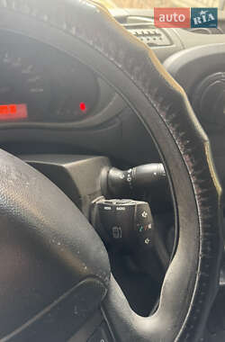 Грузовой фургон Renault Master 2013 в 