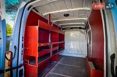 Грузовой фургон Renault Master 2014 в 