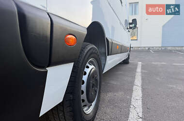 Грузовой фургон Renault Master 2021 в 