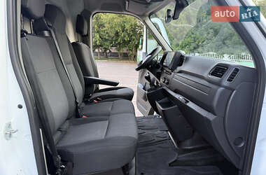 Грузовой фургон Renault Master 2021 в 