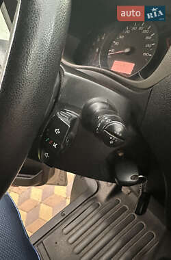 Грузовой фургон Renault Master 2014 в 