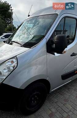 Грузовой фургон Renault Master 2014 в 