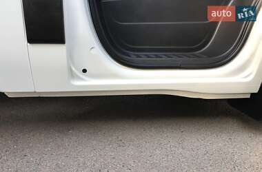 Грузовой фургон Renault Master 2018 в 