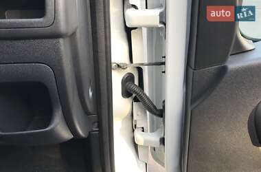 Грузовой фургон Renault Master 2018 в 
