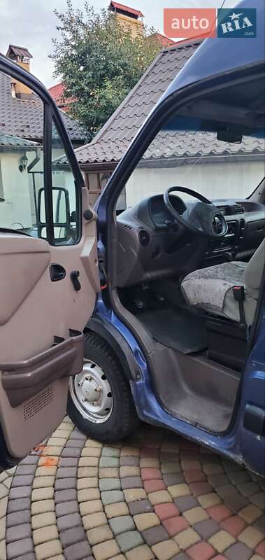 Микроавтобус Renault Master 2000 в Радехове