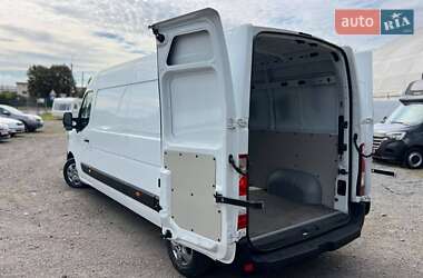 Грузовой фургон Renault Master 2022 в 