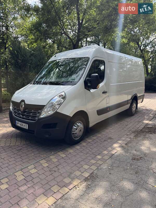 Грузовой фургон Renault Master 2017 в 