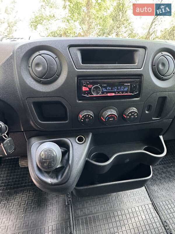 Грузовой фургон Renault Master 2017 в Запорожье