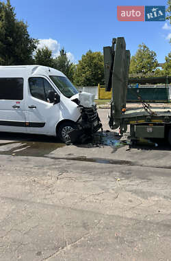 Микроавтобус Renault Master 2020 в 
