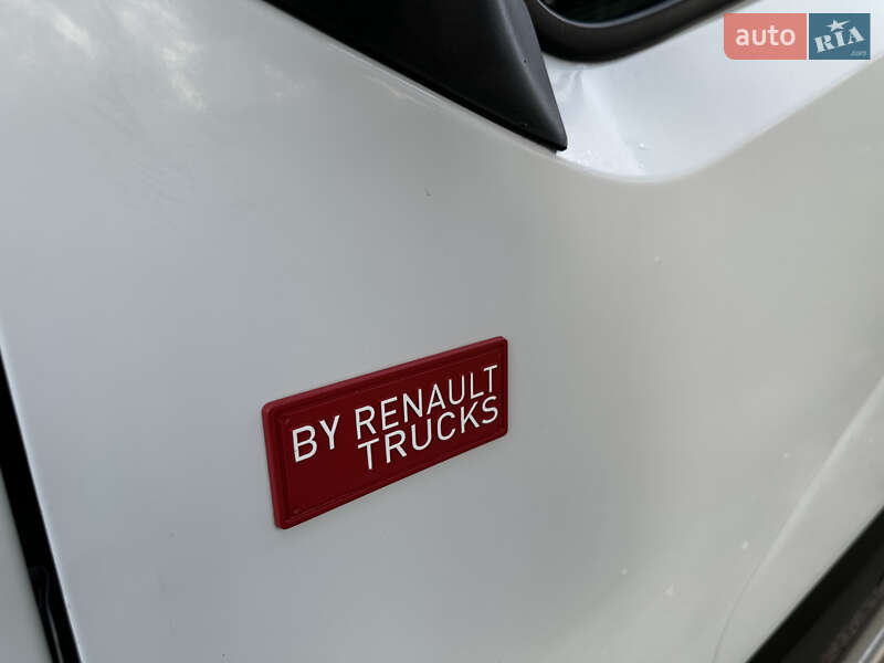 Грузовой фургон Renault Master 2016 в Киеве