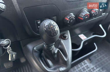 Грузовой фургон Renault Master 2016 в 