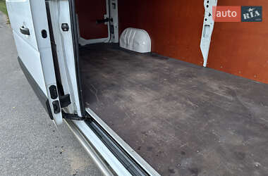 Грузовой фургон Renault Master 2016 в 