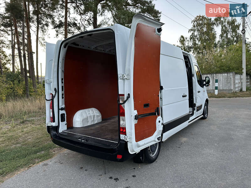 Грузовой фургон Renault Master 2016 в Киеве