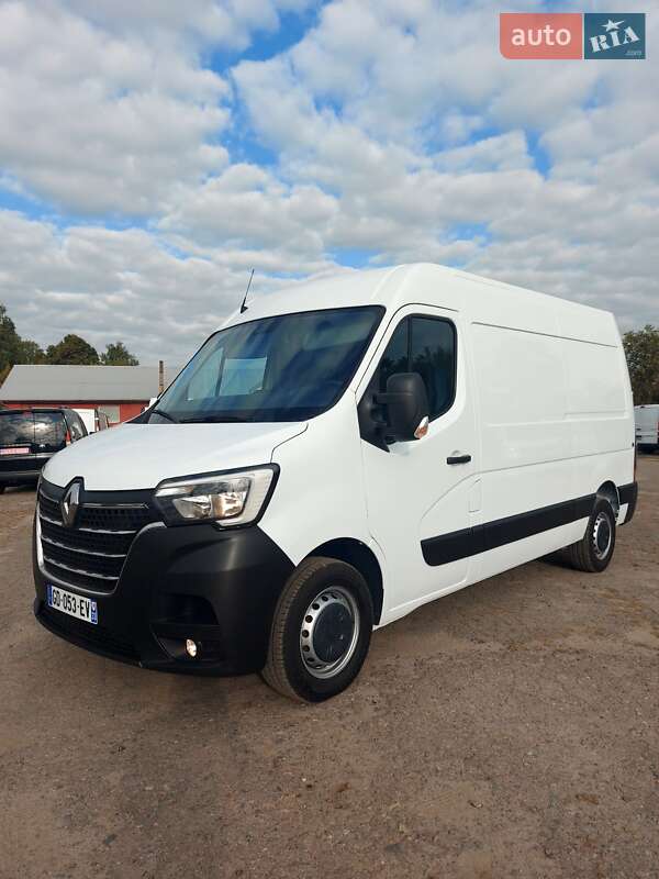 Грузовой фургон Renault Master 2021 в Млинове