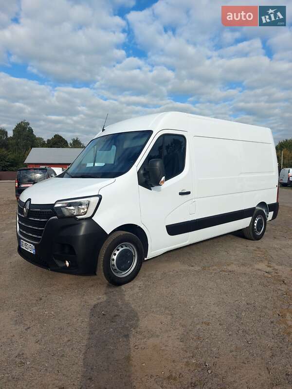 Грузовой фургон Renault Master 2021 в Млинове