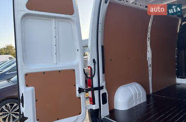 Грузовой фургон Renault Master 2021 в 