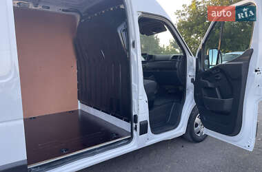 Грузовой фургон Renault Master 2021 в 