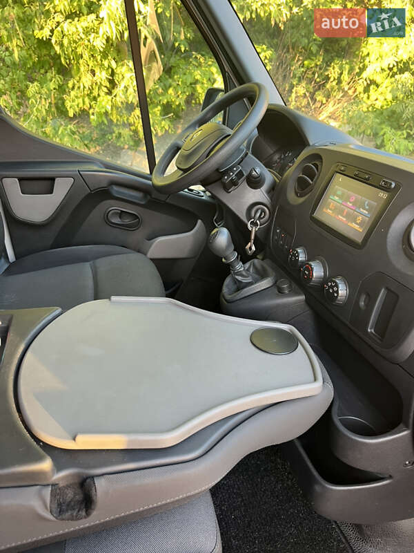 Вантажний фургон Renault Master 2018 в Києві