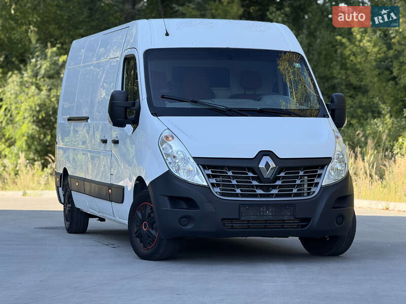 Грузовой фургон Renault Master 2017 в Дрогобыче