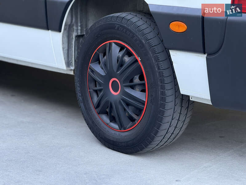 Грузовой фургон Renault Master 2017 в Дрогобыче