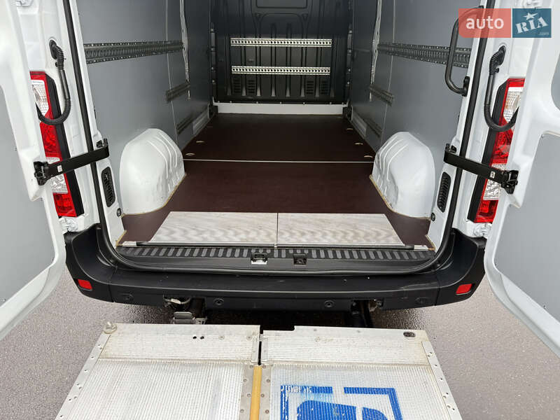 Грузовой фургон Renault Master 2021 в Луцке