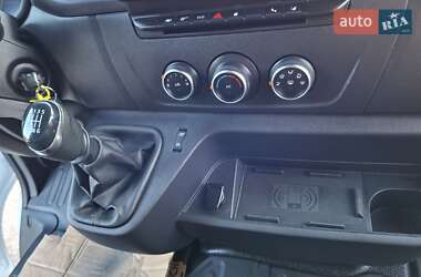 Грузовой фургон Renault Master 2021 в 