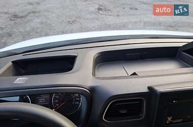 Грузовой фургон Renault Master 2021 в 