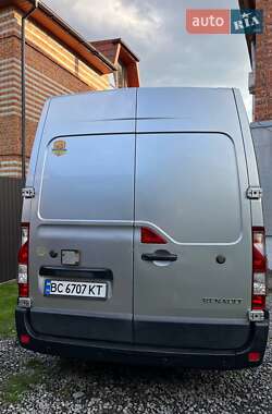 Грузовой фургон Renault Master 2011 в 
