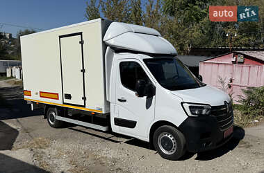 Грузовой фургон Renault Master 2020 в 