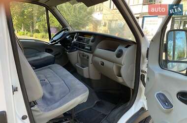 Грузовой фургон Renault Master 2010 в 